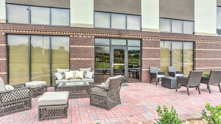 Hampton Inn & Suites Macon I-475 Exterior