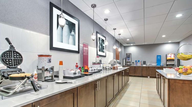 Hampton Inn & Suites Macon I-475 Restaurant