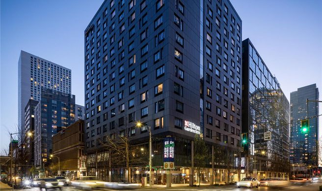 Hilton Garden Inn Seattle Downtown Exterior