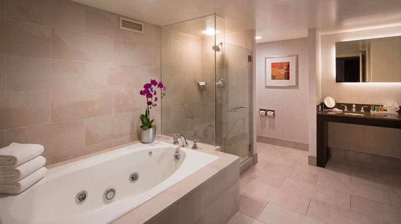 <b>Parc 55 San Francisco, a Hilton Hotel Room</b>. Images powered by <a href="https://iceportal.shijigroup.com/" title="IcePortal" target="_blank">IcePortal</a>.