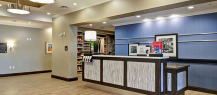 Hampton Inn & Suites Saskatoon Airport Lobby