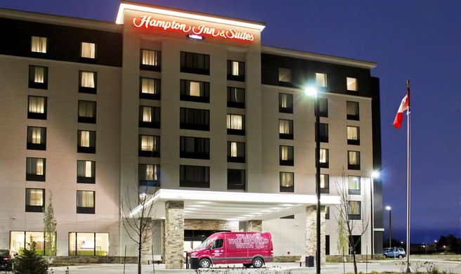 Hampton Inn & Suites Saskatoon Airport Exterior