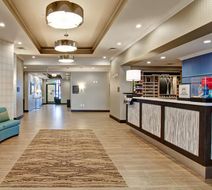 Hampton Inn & Suites Saskatoon Airport Lobby