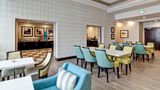 Hampton Inn & Suites Saskatoon Airport Restaurant