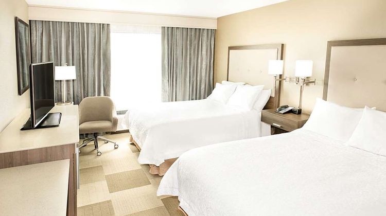Hampton Inn & Suites by Hilton, Bolton Room