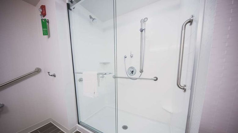 <b>Hampton Inn & Suites by Hilton, Bolton Room</b>. Images powered by <a href="https://iceportal.shijigroup.com/" title="IcePortal" target="_blank">IcePortal</a>.