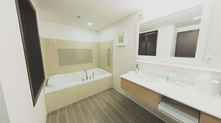 Hampton Inn & Suites by Hilton, Bolton Room