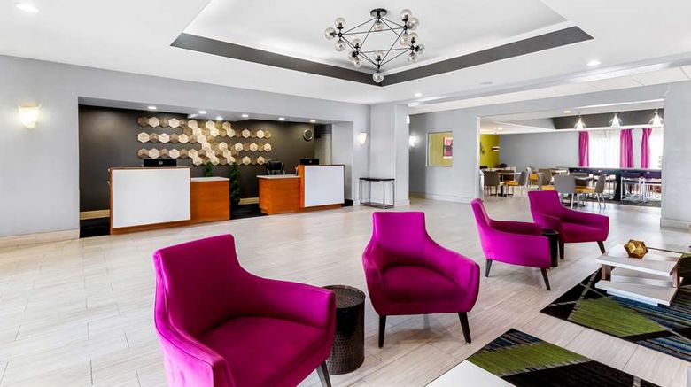 <b>Best Western Boerne Inn & Suites Lobby</b>. Images powered by <a href="https://iceportal.shijigroup.com/" title="IcePortal" target="_blank">IcePortal</a>.