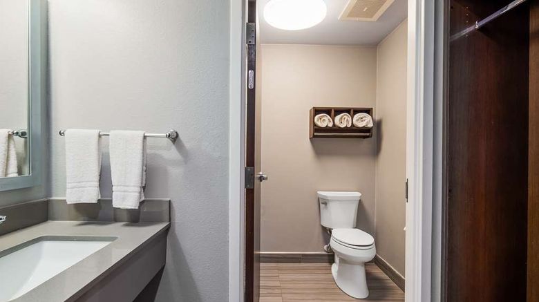 <b>Best Western Town Center Inn Room</b>. Images powered by <a href="https://iceportal.shijigroup.com/" title="IcePortal" target="_blank">IcePortal</a>.