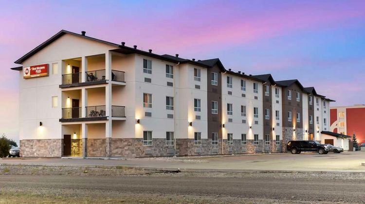 Best Western Plus Moosomin Hotel Exterior