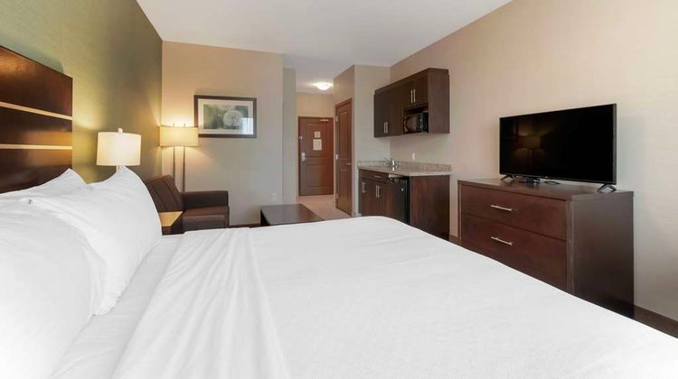 Best Western Plus Moosomin Hotel Room