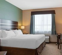Best Western Plus Moosomin Hotel Room