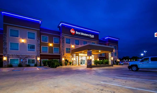 Best Western Plus Dilley Inn & Suites Exterior