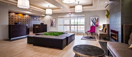 Best Western Plus Dilley Inn & Suites Lobby