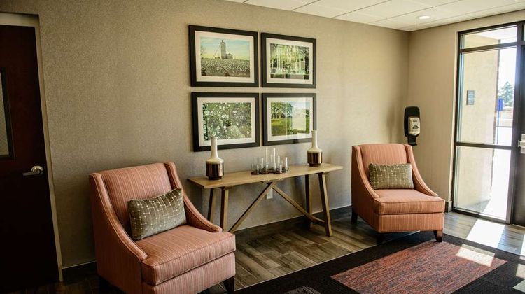 Hampton Inn Bainbridge Lobby