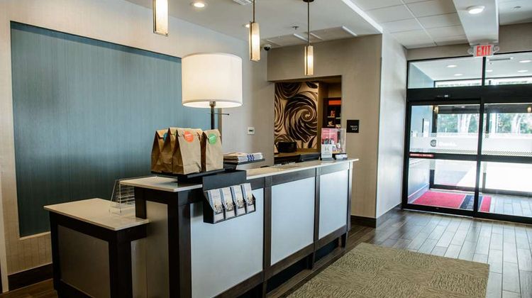 Hampton Inn Bainbridge Lobby