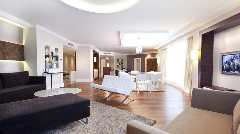 <b>Ikbal Thermal Hotel & Spa Suite</b>. Images powered by <a href="https://iceportal.shijigroup.com/" title="IcePortal" target="_blank">IcePortal</a>.