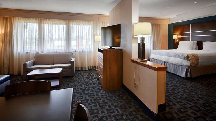 Best Western Benton Harbor-St Joseph Suite