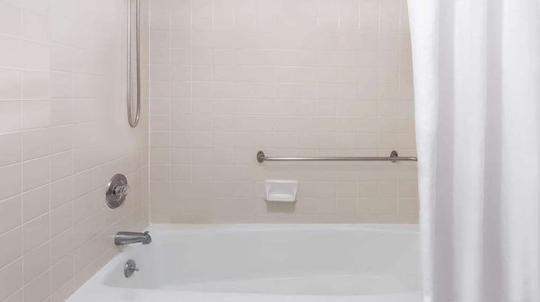 <b>Days Inn Williamsburg Historic Area Room</b>. Images powered by <a href="https://iceportal.shijigroup.com/" title="IcePortal" target="_blank">IcePortal</a>.