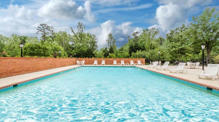 Days Inn Williamsburg Historic Area Pool