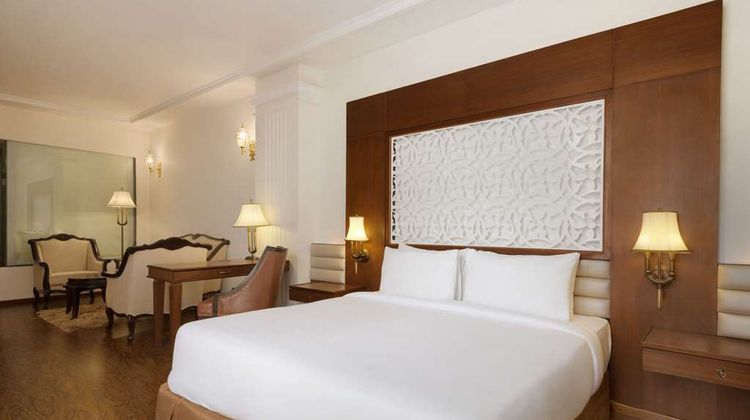 Ramada Plaza Chandigarh Zirakpur Suite