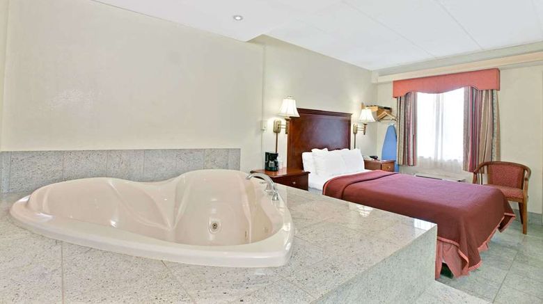 <b>Travelodge Parsippany Room</b>. Images powered by <a href="https://iceportal.shijigroup.com/" title="IcePortal" target="_blank">IcePortal</a>.