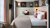 <b>Hotel Royal Madeleine Room</b>. Images powered by <a href="https://iceportal.shijigroup.com/" title="IcePortal" target="_blank">IcePortal</a>.