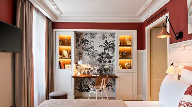 <b>Hotel Royal Madeleine Room</b>. Images powered by <a href="https://iceportal.shijigroup.com/" title="IcePortal" target="_blank">IcePortal</a>.