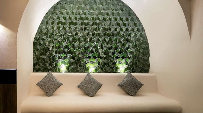 <b>Hotel Royal Madeleine Spa</b>. Images powered by <a href="https://iceportal.shijigroup.com/" title="IcePortal" target="_blank">IcePortal</a>.