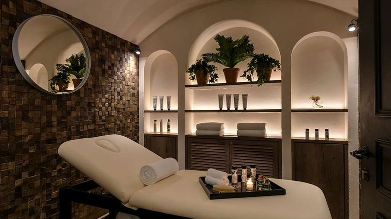 <b>Hotel Royal Madeleine Spa</b>. Images powered by <a href="https://iceportal.shijigroup.com/" title="IcePortal" target="_blank">IcePortal</a>.