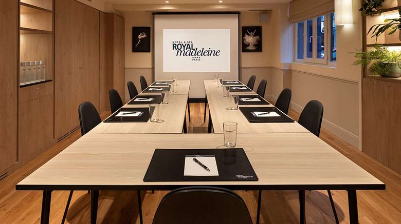 <b>Hotel Royal Madeleine Meeting</b>. Images powered by <a href="https://iceportal.shijigroup.com/" title="IcePortal" target="_blank">IcePortal</a>.