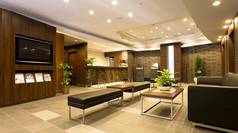 <b>Daiwa Roynet Hotel Shin-Yokohama Lobby</b>. Images powered by <a href="https://iceportal.shijigroup.com/" title="IcePortal" target="_blank">IcePortal</a>.