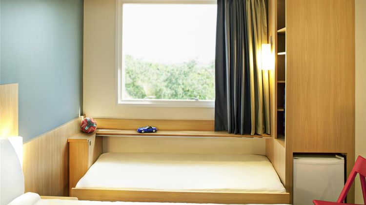 Ibis RJ Parque Olimpico Room