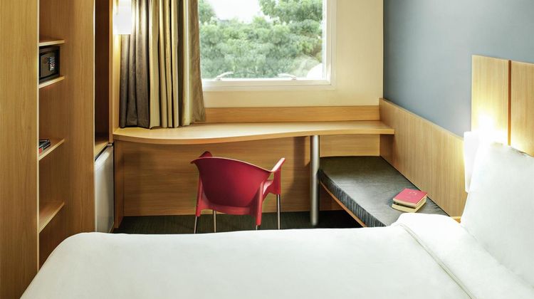 Ibis RJ Parque Olimpico Room