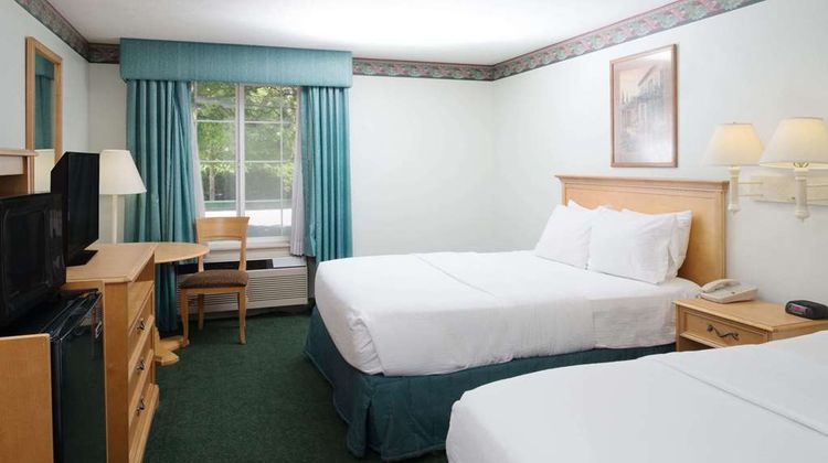 Baymont Inn & Stes Coeur D'Alene East Room