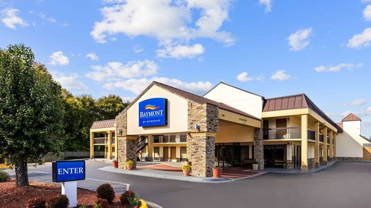 Baymont Inn & Suites Griffin Exterior
