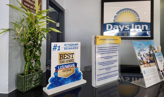 Days Inn Kemah Lobby