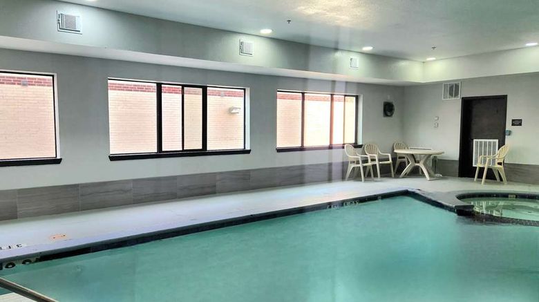<b>Days Inn Kemah Pool</b>. Images powered by <a href="https://iceportal.shijigroup.com/" title="IcePortal" target="_blank">IcePortal</a>.
