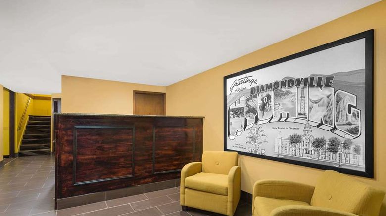 <b>Super 8 Diamondville/Kemmerer Lobby</b>. Images powered by <a href="https://iceportal.shijigroup.com/" title="IcePortal" target="_blank">IcePortal</a>.