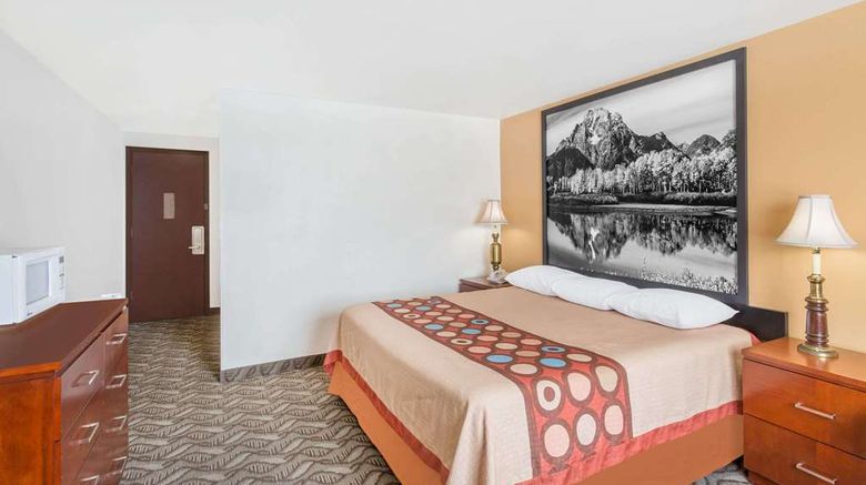 <b>Super 8 Diamondville/Kemmerer Room</b>. Images powered by <a href="https://iceportal.shijigroup.com/" title="IcePortal" target="_blank">IcePortal</a>.