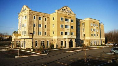 Imperia Hotel & Suites St-Eustache