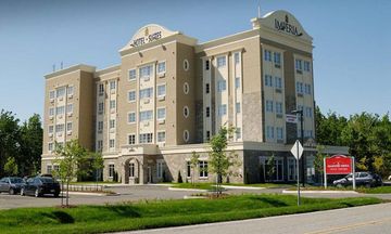 Imperia Hotel & Suites Terrebonne