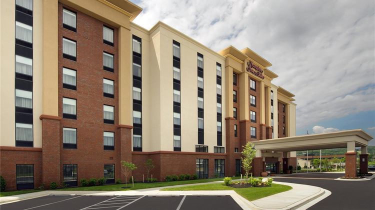 Hampton Inn & Suites Baltimore Exterior