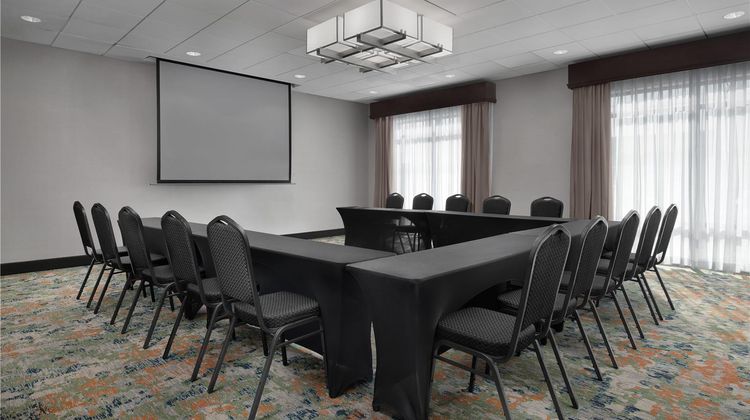 Hampton Inn & Suites Baltimore Meeting