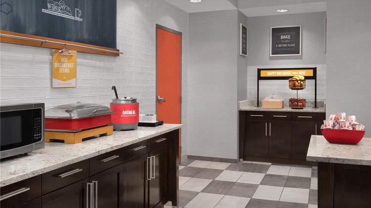 Hampton Inn & Suites Baltimore Restaurant