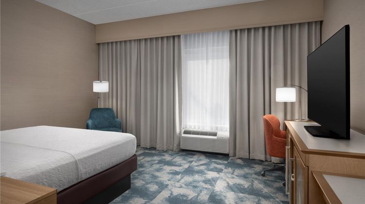 Hampton Inn & Suites Baltimore Room