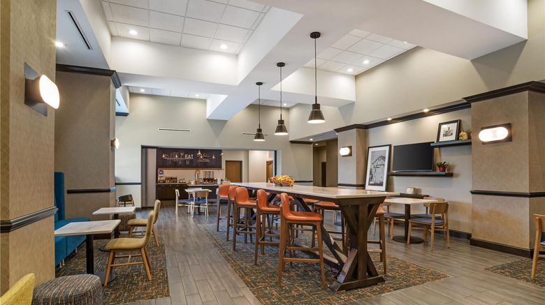 <b>Hampton Inn & Suites Fort Mill Restaurant</b>. Images powered by <a href="https://iceportal.shijigroup.com/" title="IcePortal" target="_blank">IcePortal</a>.