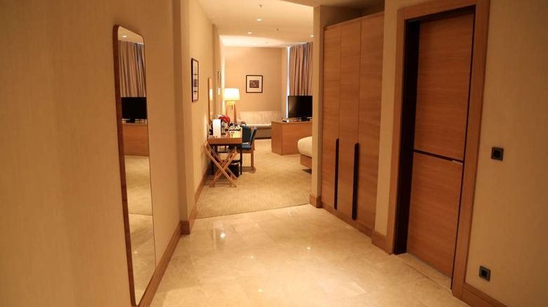 <b>DoubleTree by Hilton Istanbul - Tuzla Room</b>. Images powered by <a href="https://iceportal.shijigroup.com/" title="IcePortal" target="_blank">IcePortal</a>.