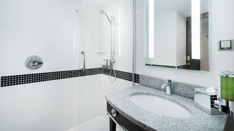 <b>Hampton by Hilton Krakow Room</b>. Images powered by <a href="https://iceportal.shijigroup.com/" title="IcePortal" target="_blank">IcePortal</a>.
