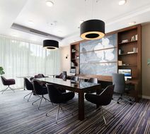 Hampton by Hilton Krakow Lobby